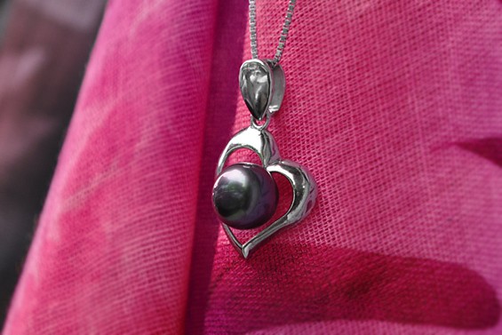 Tahitian pearl on a silver heart pendant