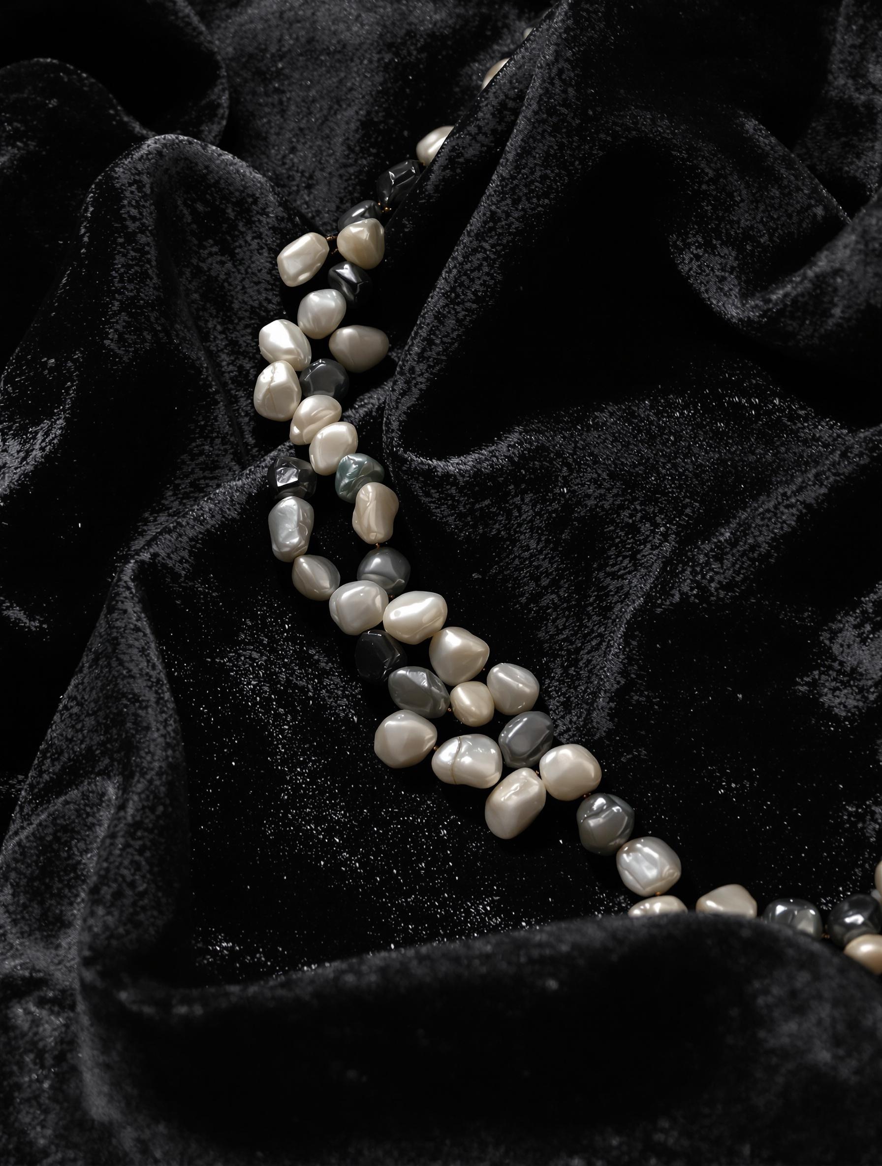Collier ras de cou en perles d’eau douce