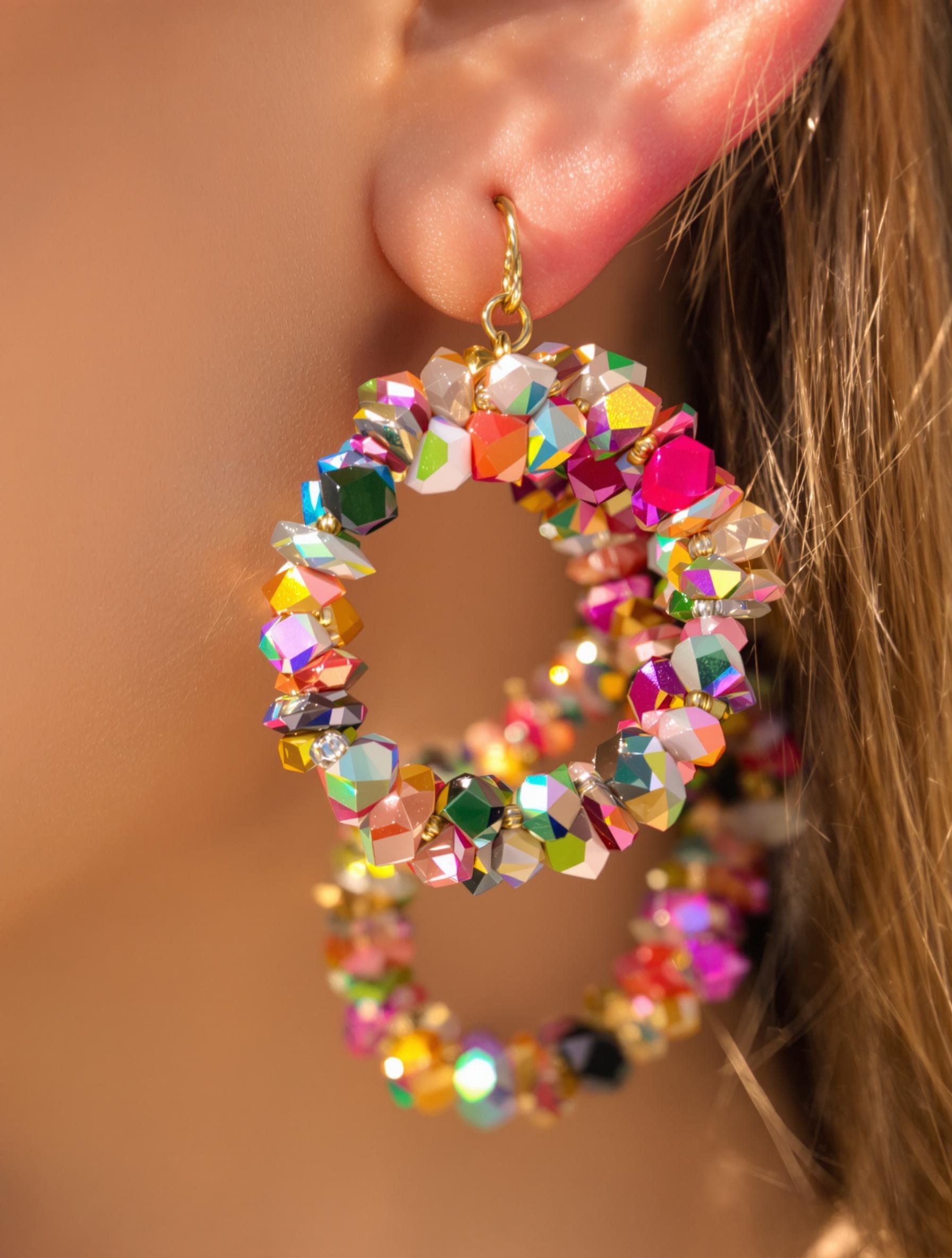 Créoles en perles multicolores raffinées